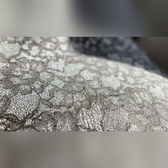 Le Suit Skirt Suit - Black Lace Look - Size 4 - Picture 8 of 15